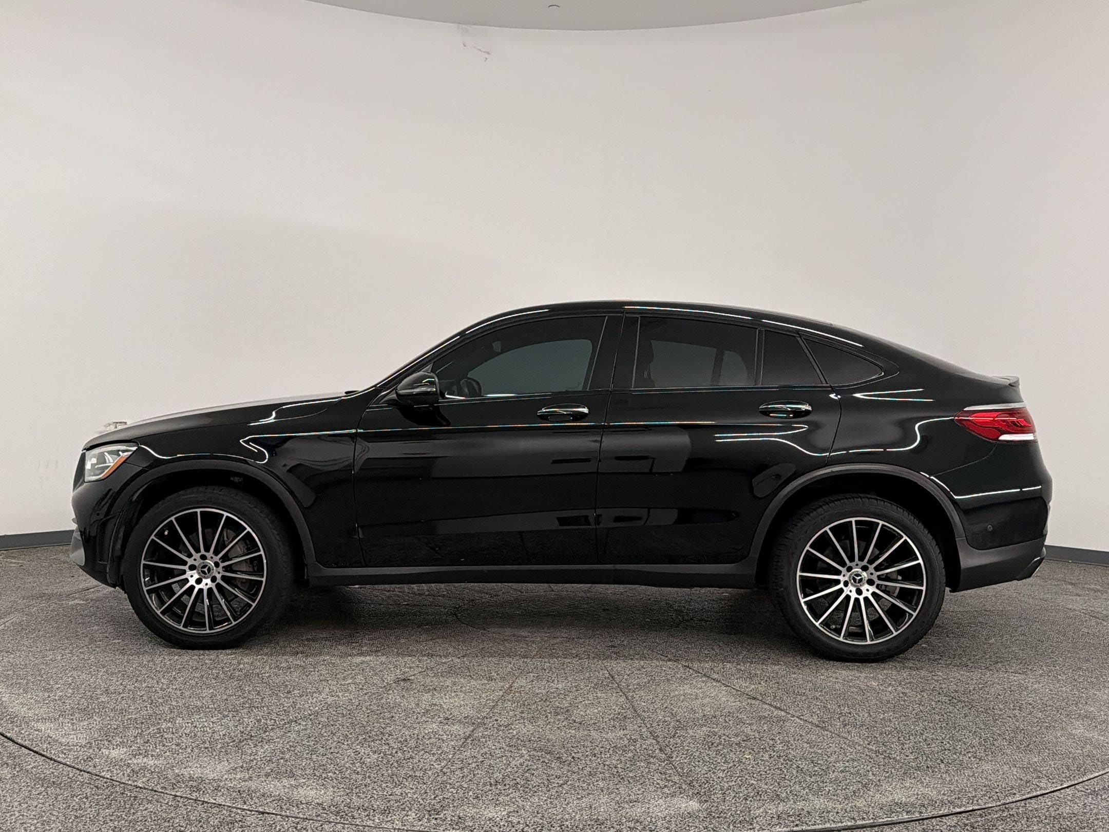mercedes-benz glc coupe 2021 W1N0J8EB1MG000889 image mercedes-benz glc coupe 2021 W1N0J8EB1MG000889 image